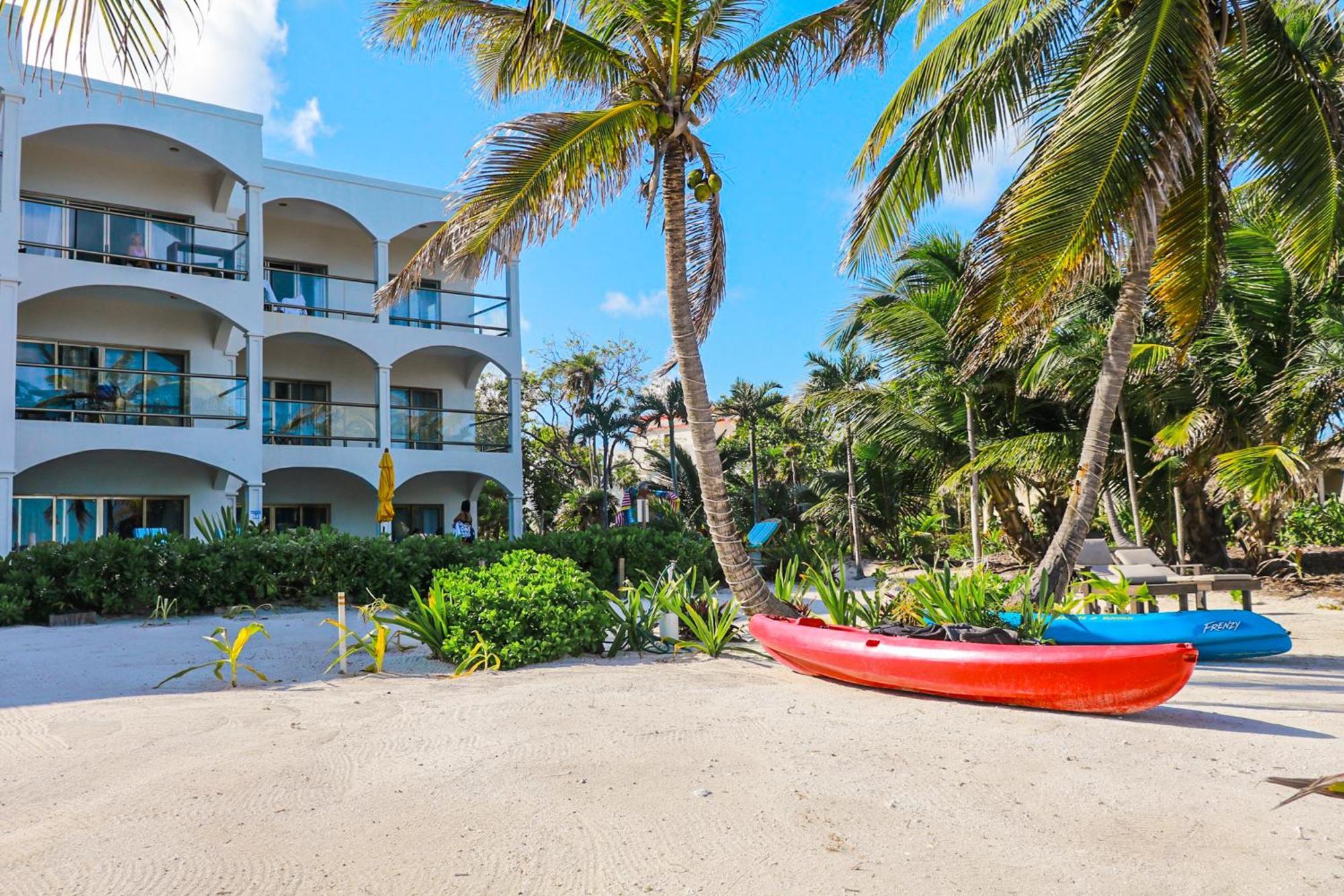 Blue Water Beach Villas San Pedro  Habitación foto