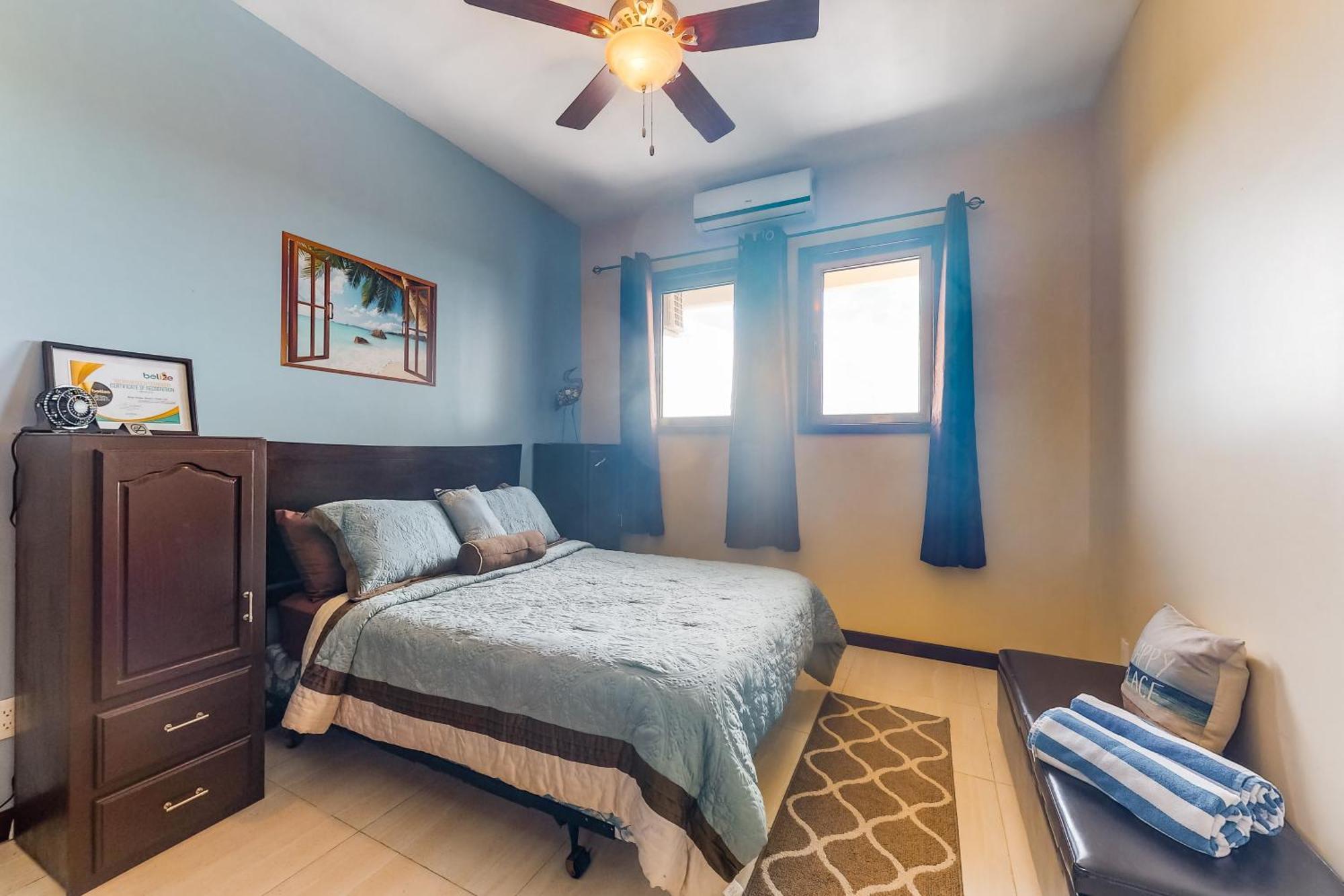 Blue Water Beach Villas San Pedro  Habitación foto