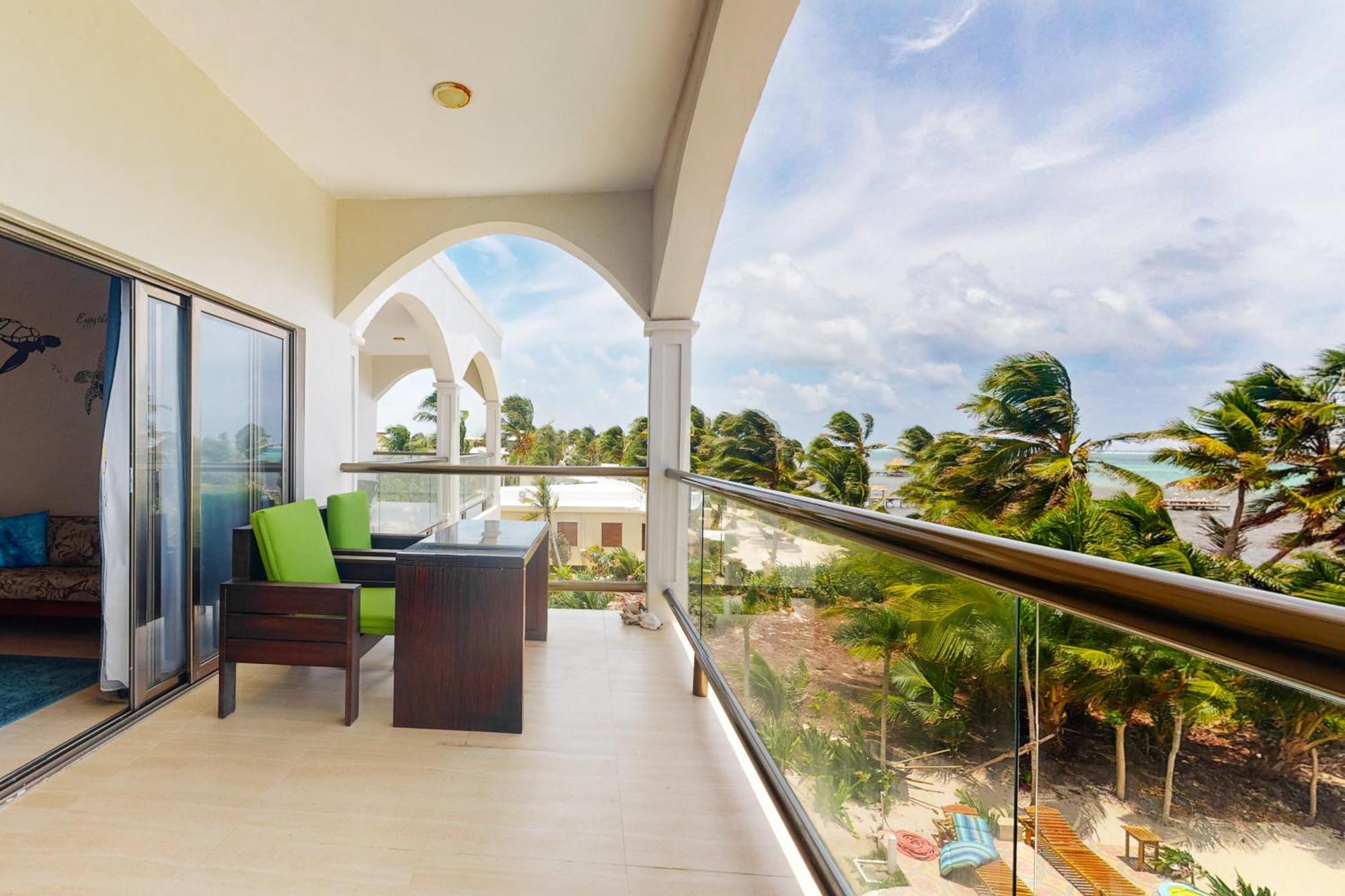 Blue Water Beach Villas San Pedro  Habitación foto
