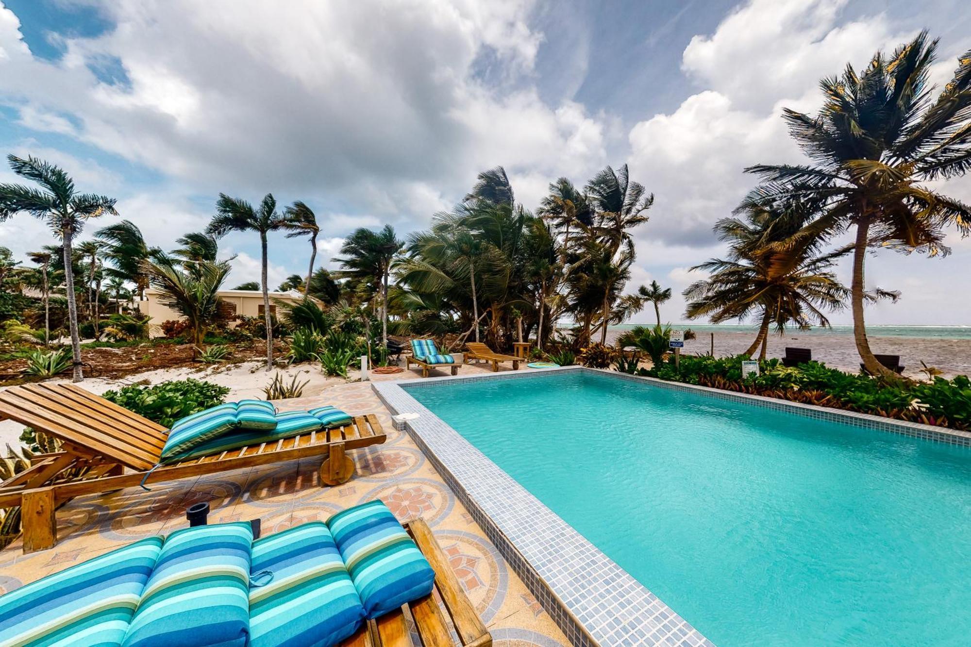 Blue Water Beach Villas San Pedro  Habitación foto